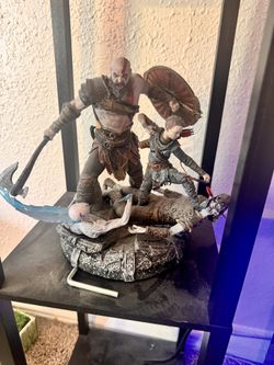 God Of War Statue
