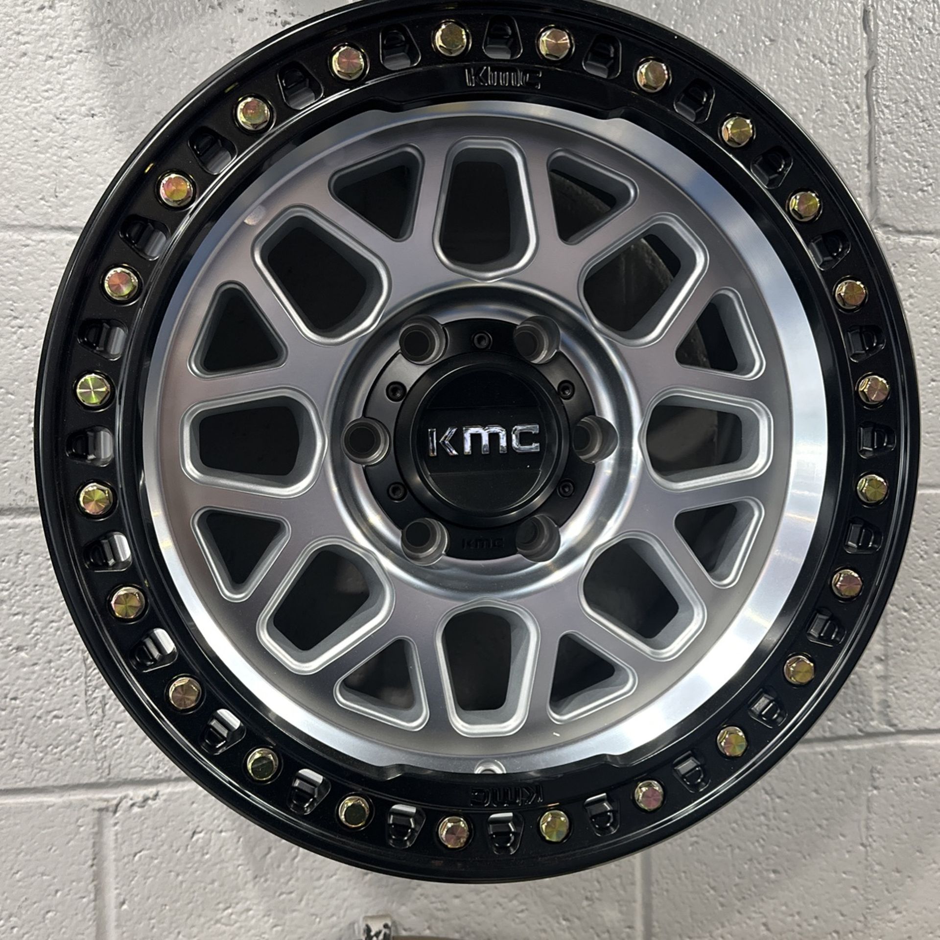 KMC WHEELS 6x139.7
