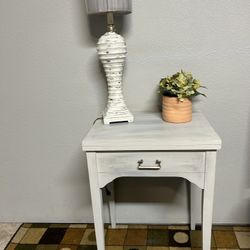 Nice Accent Table 