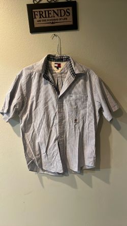 Vintage men’s Tommy Hilfiger casual shirt