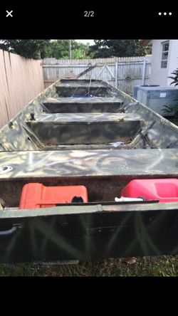 16ft Jon boat motor and trailer (clean title )ready for water 💦