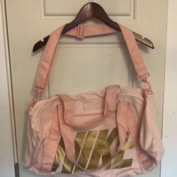 Women’s Gym Bag 🌸