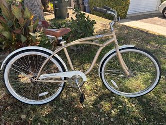 26” Huffy beach cruiser bike in good shape