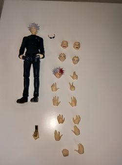 Trading teen gojo figurats