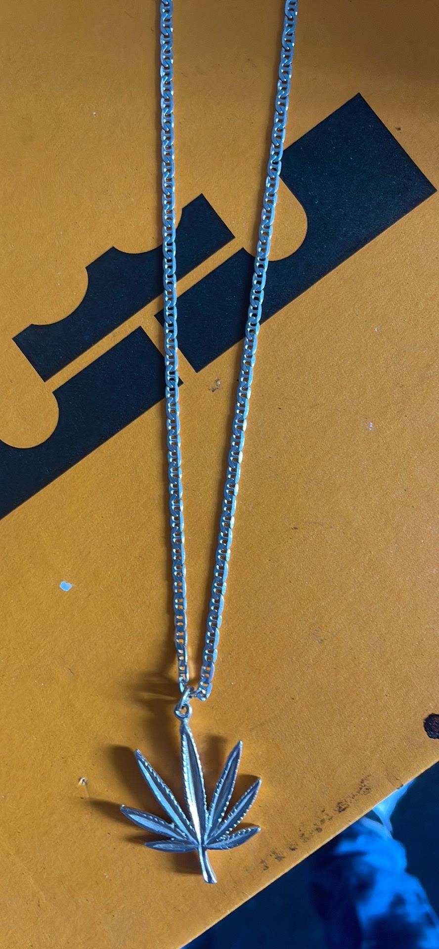 Necklace With Weed Pendant OBO