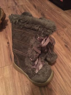 Girls size 5 boots