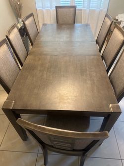 Dinning room table