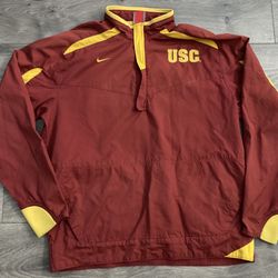NIKE FIT STORM USC Trojans Windbreaker Jacket Small Pullover 1/4 Zip Activewear
