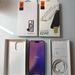 iPhone 15 Pro Max 256 GB Titanium With Screen Protector And Case Included