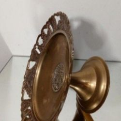VINTAGE BRASS GRAPE CAKE PLATE - PEDESTAL 10"×6"