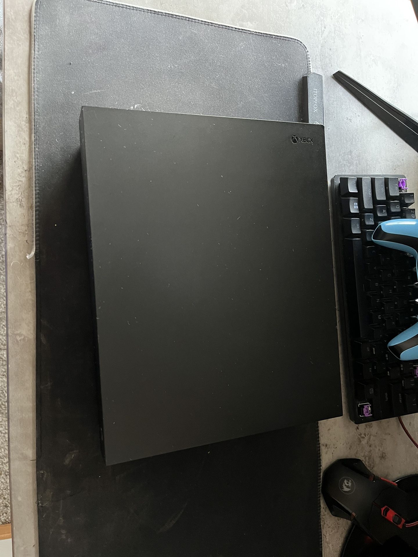 Xbox One X