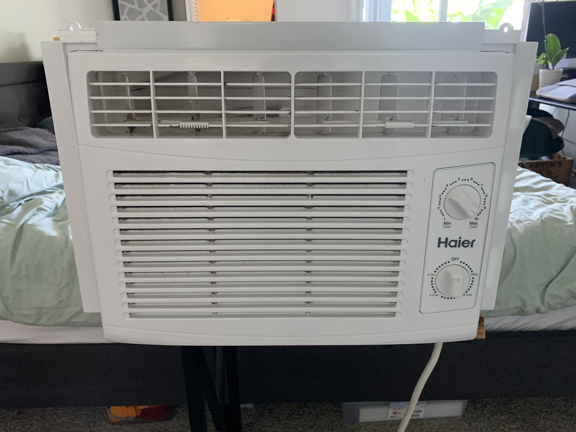 Haier 5050 BTU 115V Window Air Conditioner for Bedroom (White, QTPC05AA)
