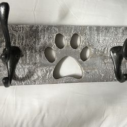 Wooden Hanging Hooks For Dog Leashes 