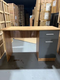 🔥Warehouse Sale Fully Assembled Desk, New 47”W