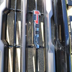 GMC Yukon AT4 Grille Vader Chrome Style 2025 - 2026