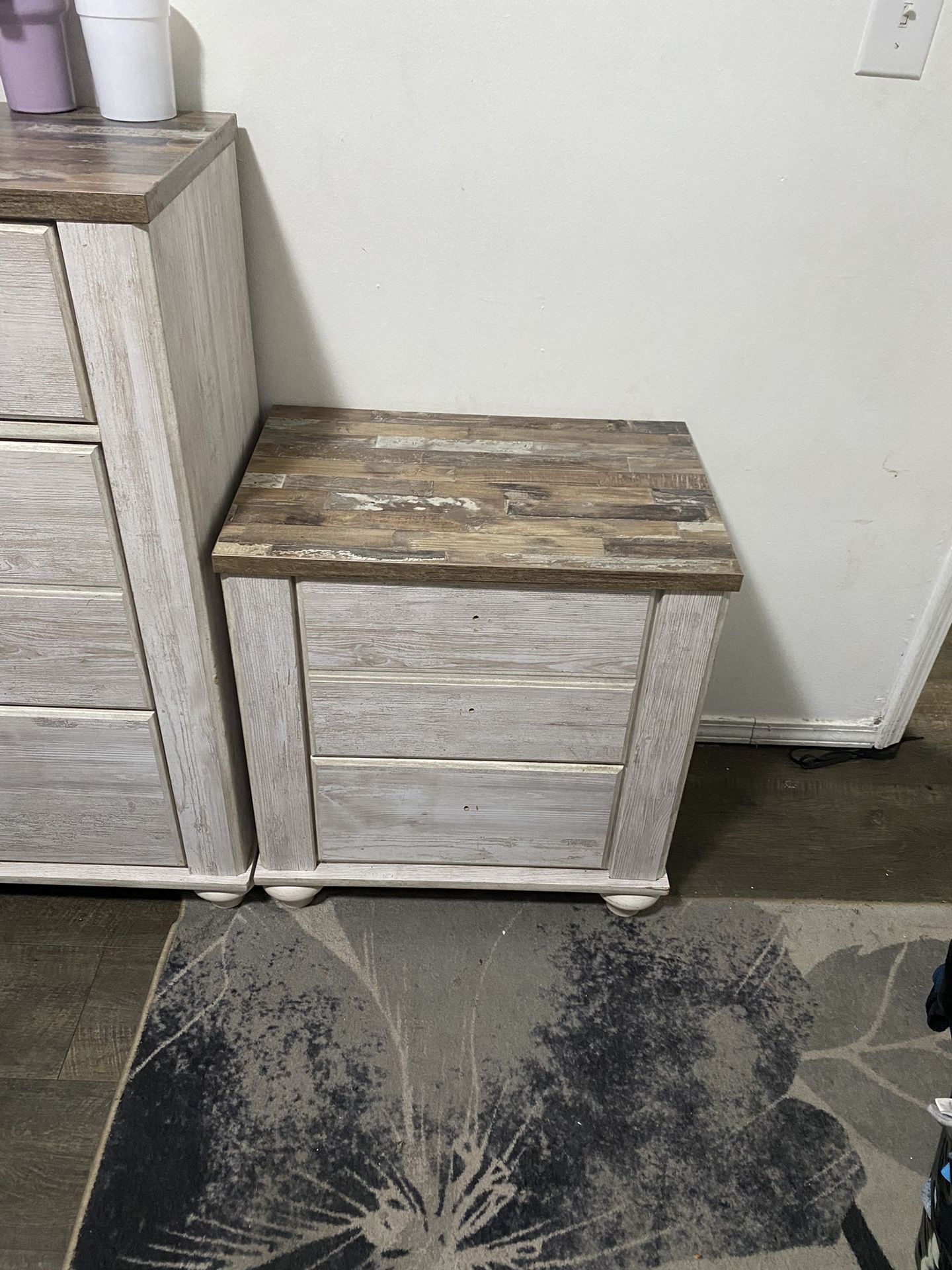 Ashley Willowton 2 Night stands and Dresser with mirror.