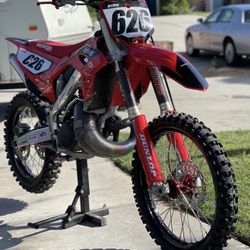 2000 Cr 250