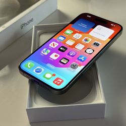 iPhone 15 Pro 256GB UNLOCKED