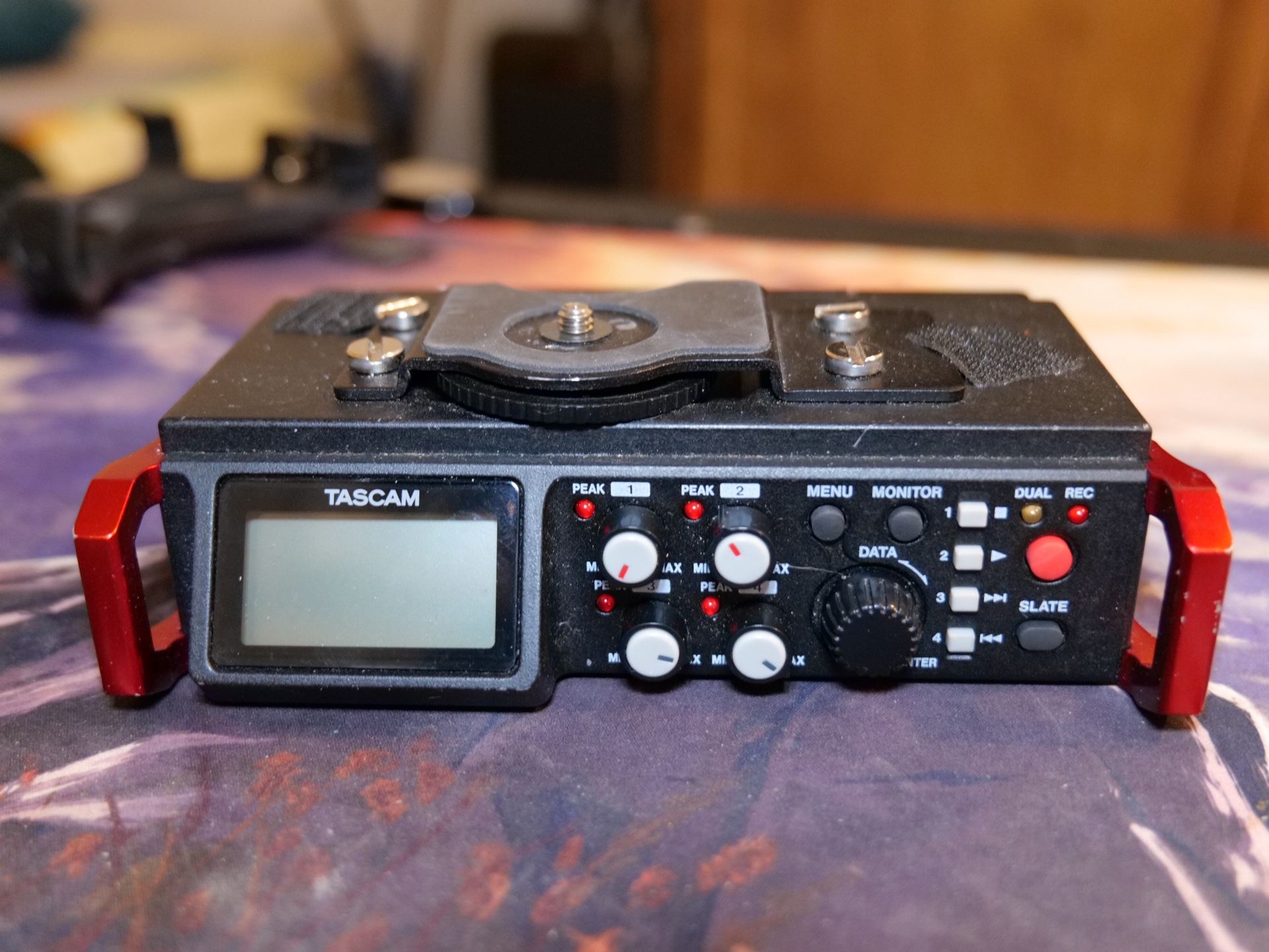 Tascam DR-701d 4-Channel Multitrack Field Recorder with