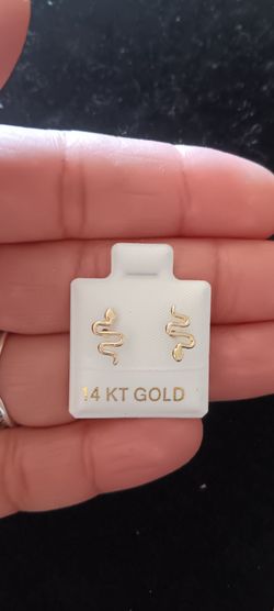 14k gold earrings