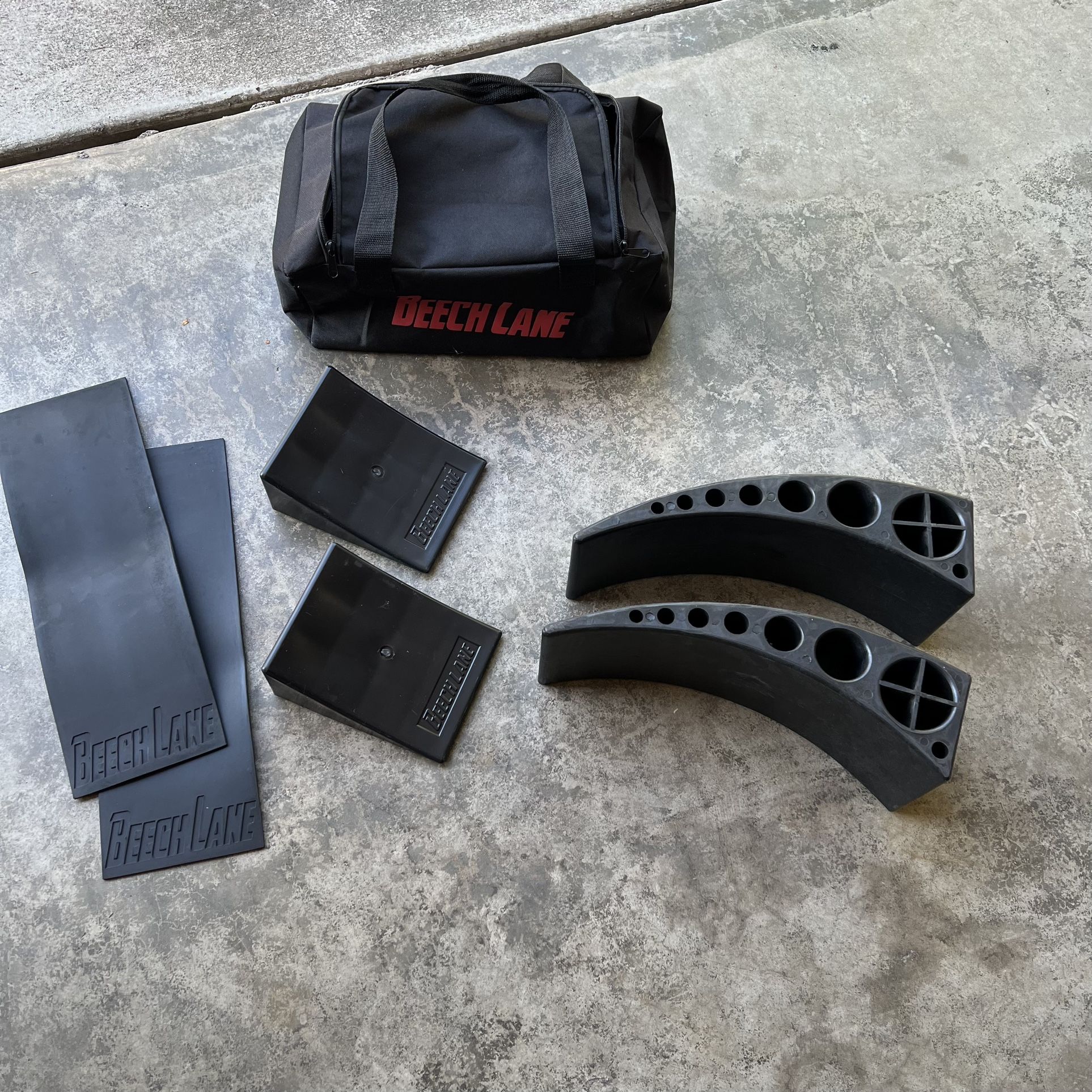 RV Camper Leveler, Chocks & Grip Mats 2 Pack with Carrying Bag