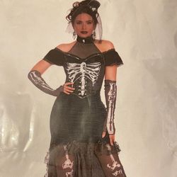 Costume