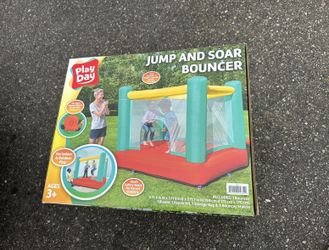 NIB Kids Play Day 6'4'' x 5'9'' x 5'7'' Jump and Soar Bouncer (Jumper/Bounce House)
