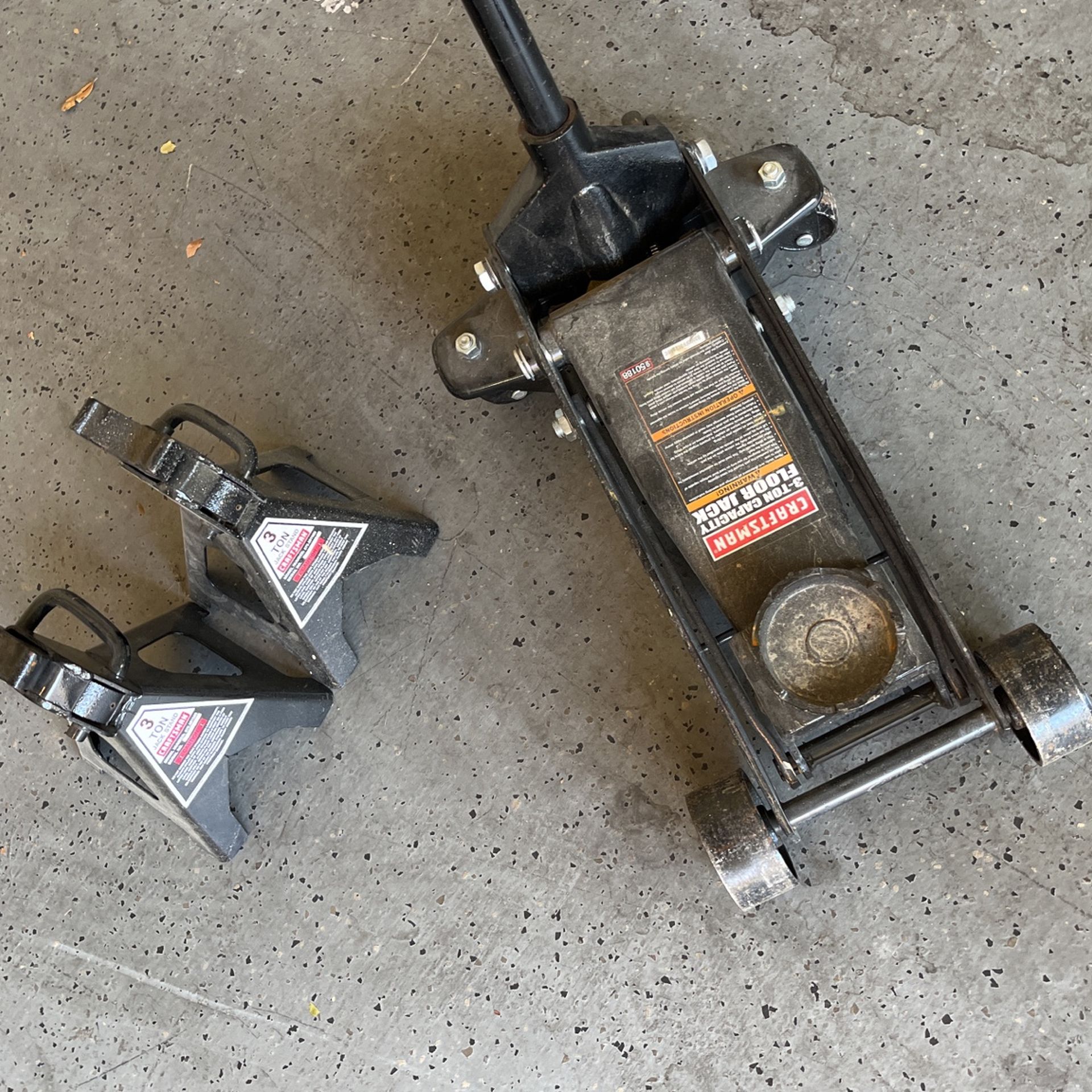 3 Ton Floor Jack With 3 Ton Jack Stands for Sale in Las Vegas, NV OfferUp