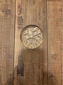 Paper weight