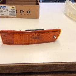 Toyota Camry 1983 To 2003 Side Marker Lamp Driver Side Assembly #57
