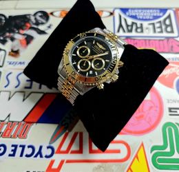 Reloj ⌚️ invicta original  nuevo en su caja  invicta pro Diver  43mm, gold Steel es el original  cuenta con su caja con su colchón cito  estoy  pidien