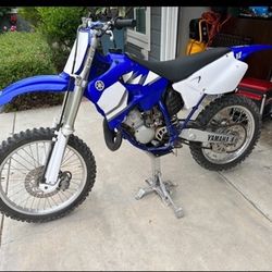 2001 Yamaha YZ 125 w/ green sticker