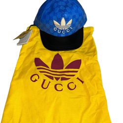 Gucci X Adidas Size large 