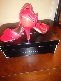 New red heels size 8