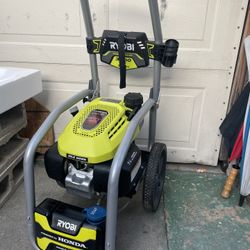 RYOBI 3300 PSI 2.5 GPM Cold Water Gas Pressure Washer with Honda GCV200 Engine