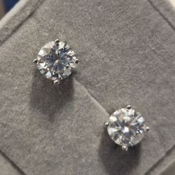 4 carat Total Weight Moissanite Diamond Earrings * New