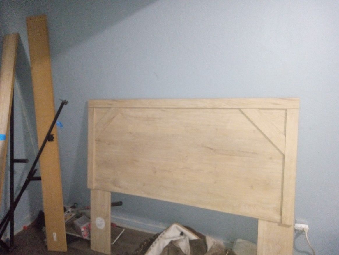 Bed Frame 