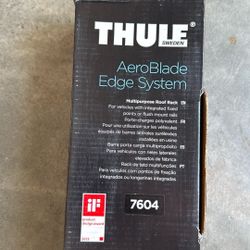 One - Thule Aero blade Edge System Cross Bar. 