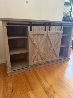 Tv stand 54Lx32Hx16W