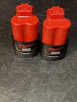 Milwaukee M12 12-Volt 1.5 Ah Lithium-lon Compact Battery Pack (2-Pack)