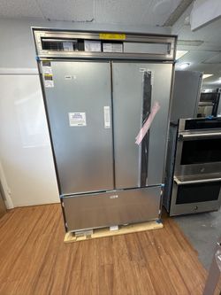 Sub-zero Refrigerator Bottom Freezer 48” Inch Panel Ready Brand New Open Box