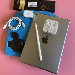 Apple IPad 6th Generation (9.7” Retina / Touch ID) 32GB with kids protective case, Pen & Accessories 