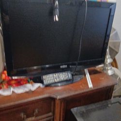 $25./ 32 Inch Insignia TV  