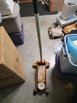 Floor jack