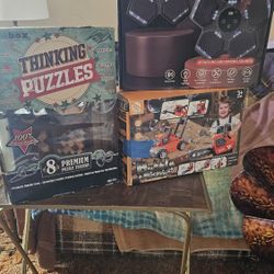 New Box TOYS - Wooden Puzzles, Music Boxing Machine