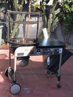 Weber performer deluxe 22”
