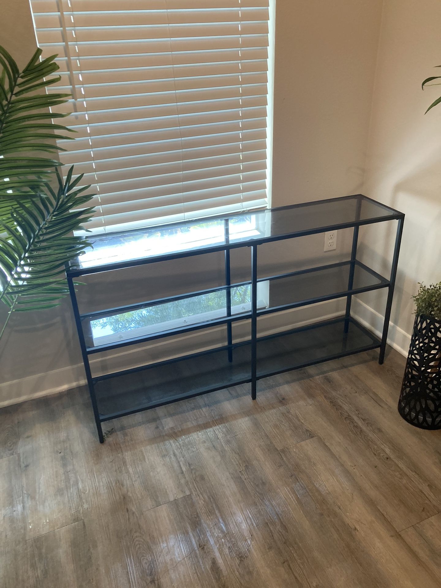 Stand Table