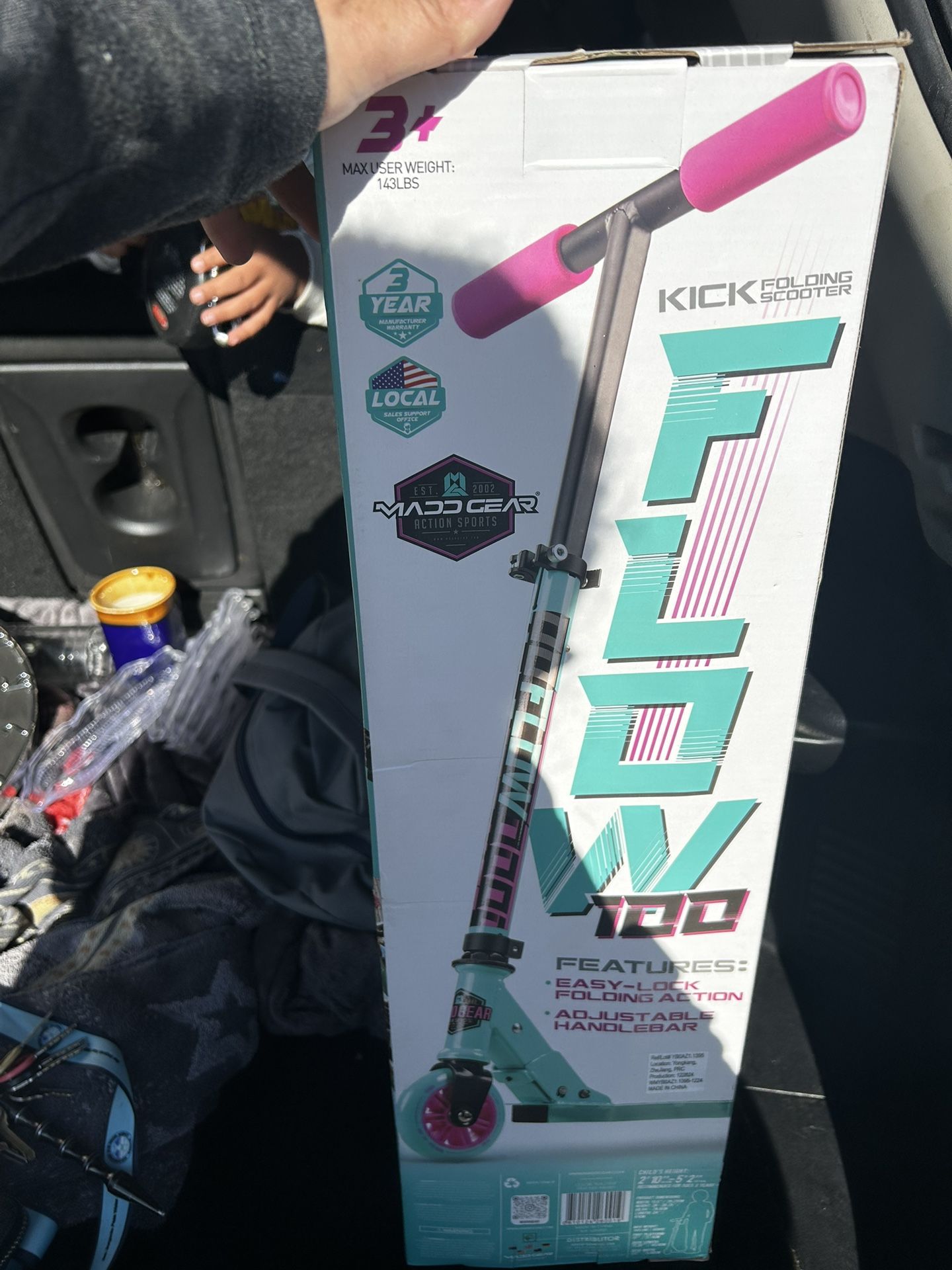 A flow scooter for girls or boys brand new