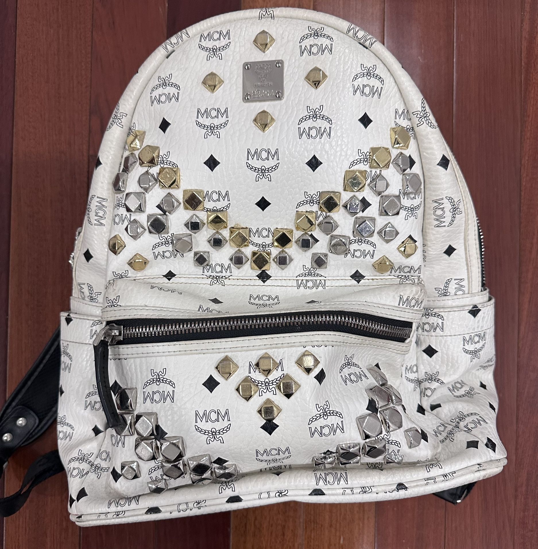 McM Visetos Stark Studded Backpack