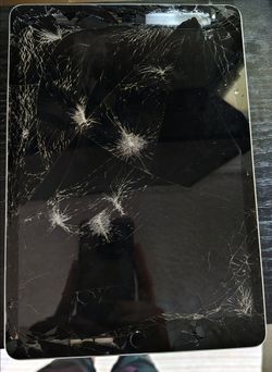 APPLE IPAD 10TH GENERATION A2602 10.9" FOR PARTS OR REPAIR